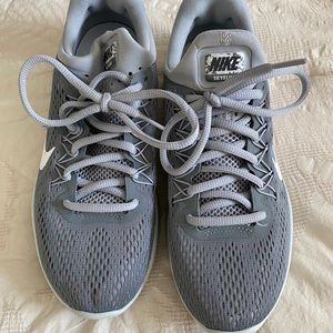Nike skyelux women’s shoes